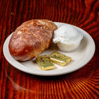 Side Baked Potato w/ Butter & Sour Cream (o)